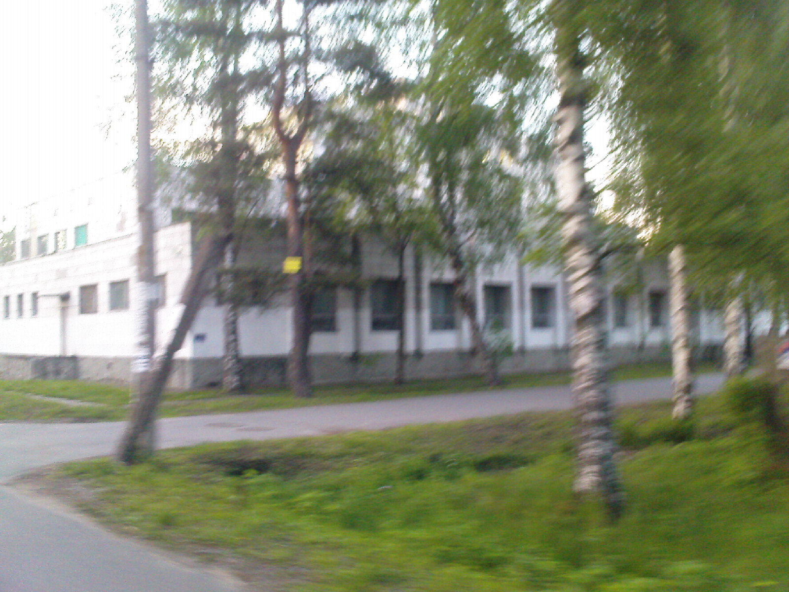 Угол Ключевого проспекта и улицы Хвойной. Здание Лахтинского пансионата