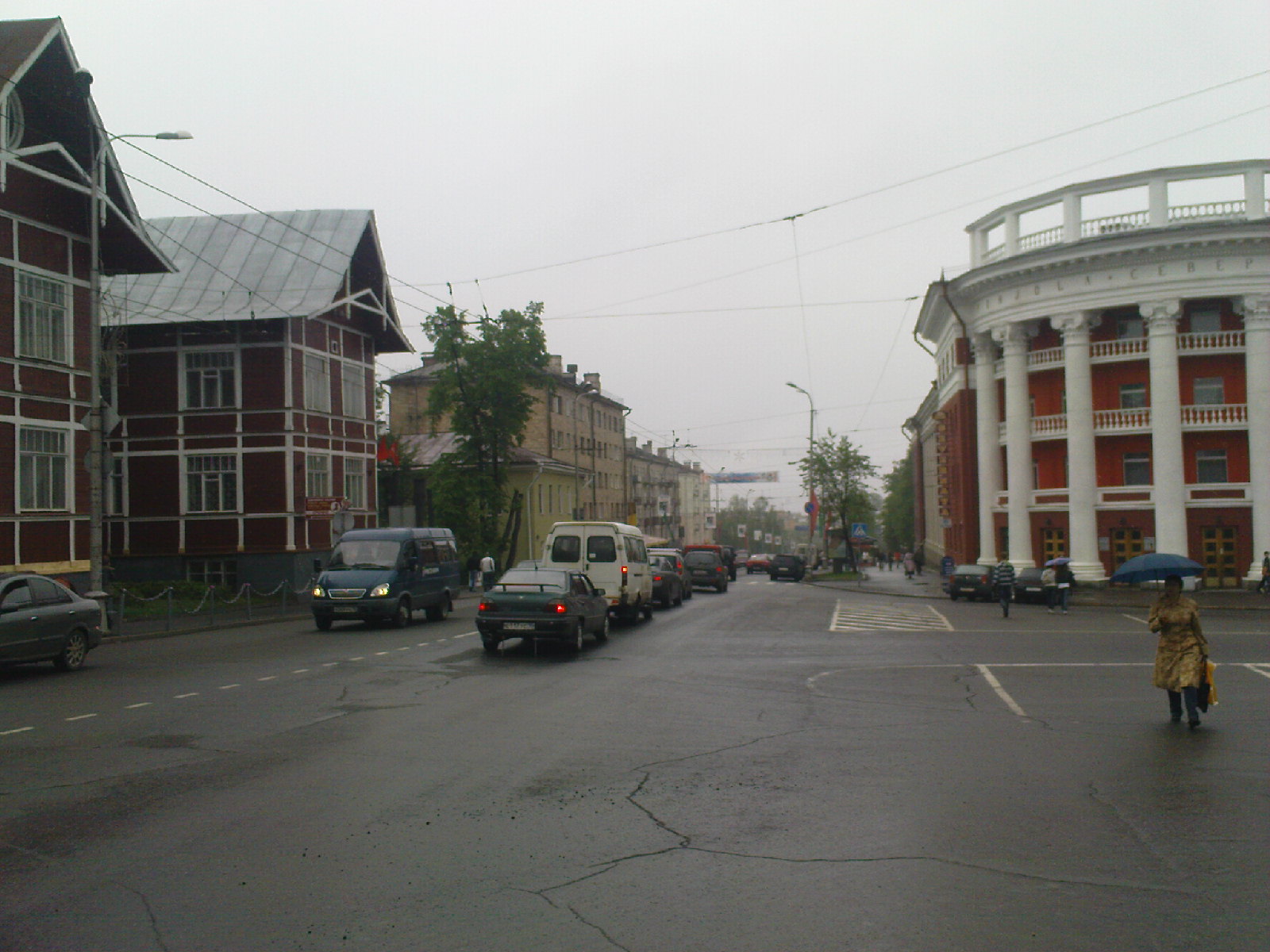 Петрозаводск. Июнь 2010 года. Фото: А.Хохлов